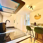 - Hyper-centre - En Duplex Ou Triplex - Wifi Fibre - Nouveau *