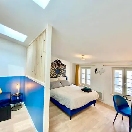 - Hyper-centre - En Duplex Ou Triplex - Wifi Fibre - Nouveau * Niort