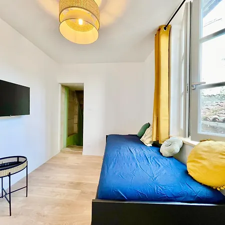 - Hyper-centre - En Duplex Ou Triplex - Wifi Fibre - Nouveau * Niort