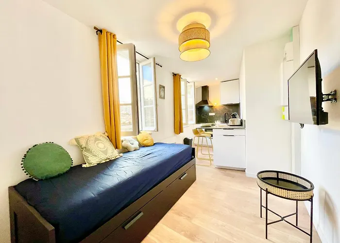 - Hyper-centre - En Duplex Ou Triplex - Wifi Fibre - Nouveau Niort