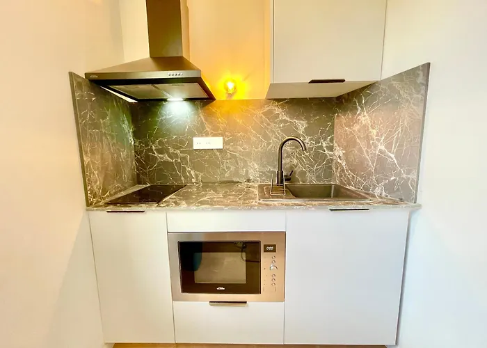 - Hyper-centre - En Duplex Ou Triplex - Wifi Fibre - Nouveau Niort